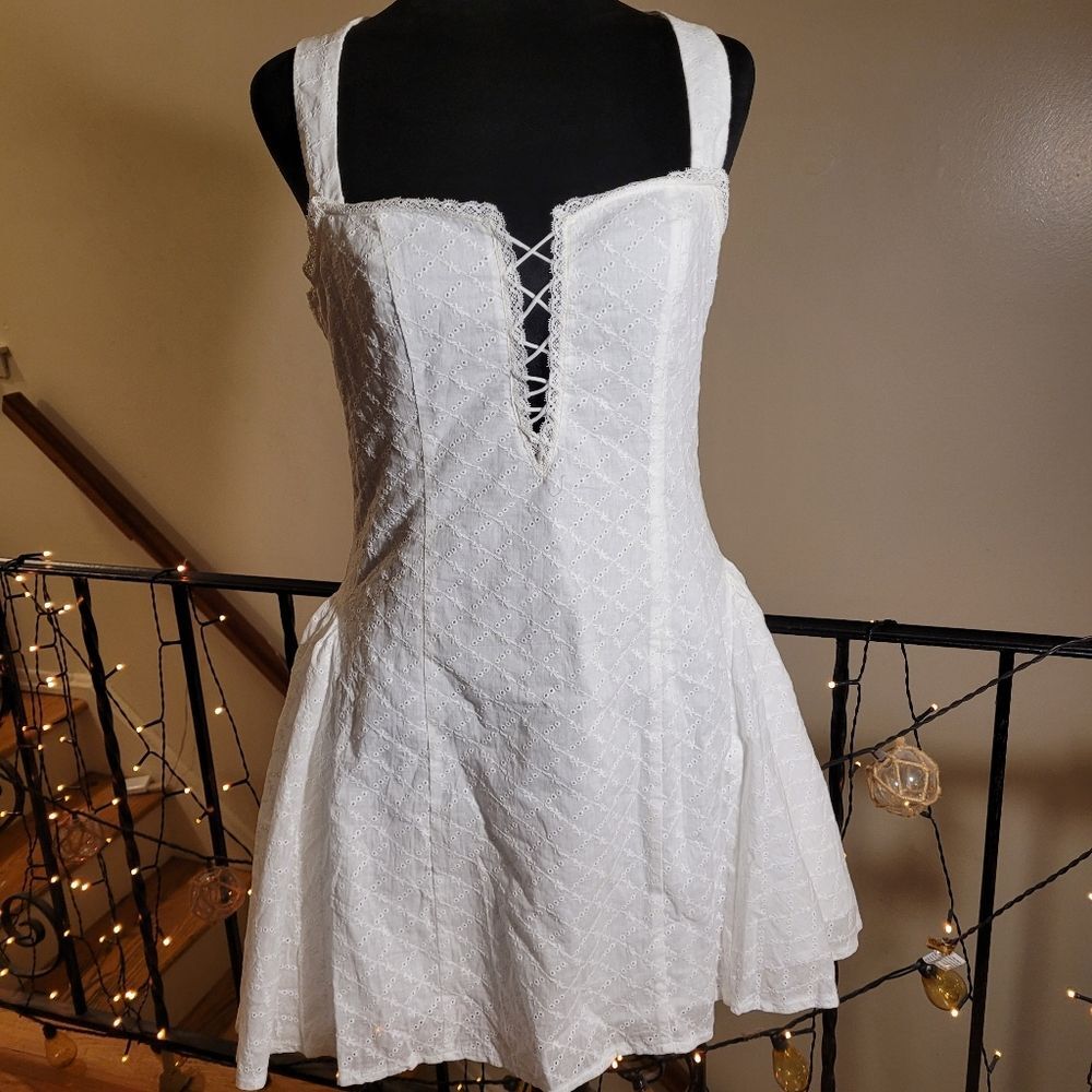 Commense White Halter Mini Dress - Picture 11 of 16